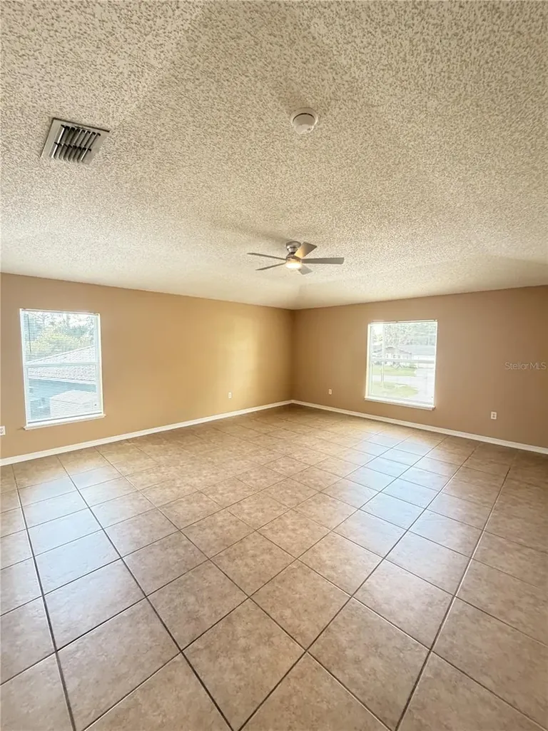 4 Princess Geraldine Place Palm Coast FL 32164
