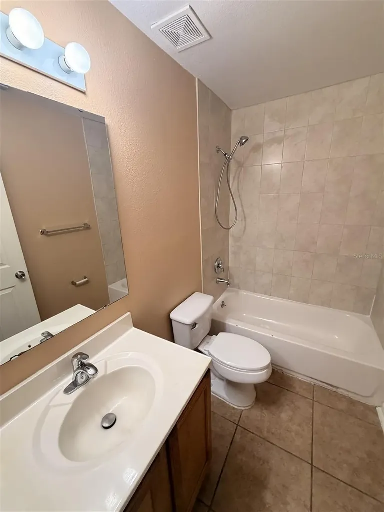 4 Princess Geraldine Place Palm Coast FL 32164