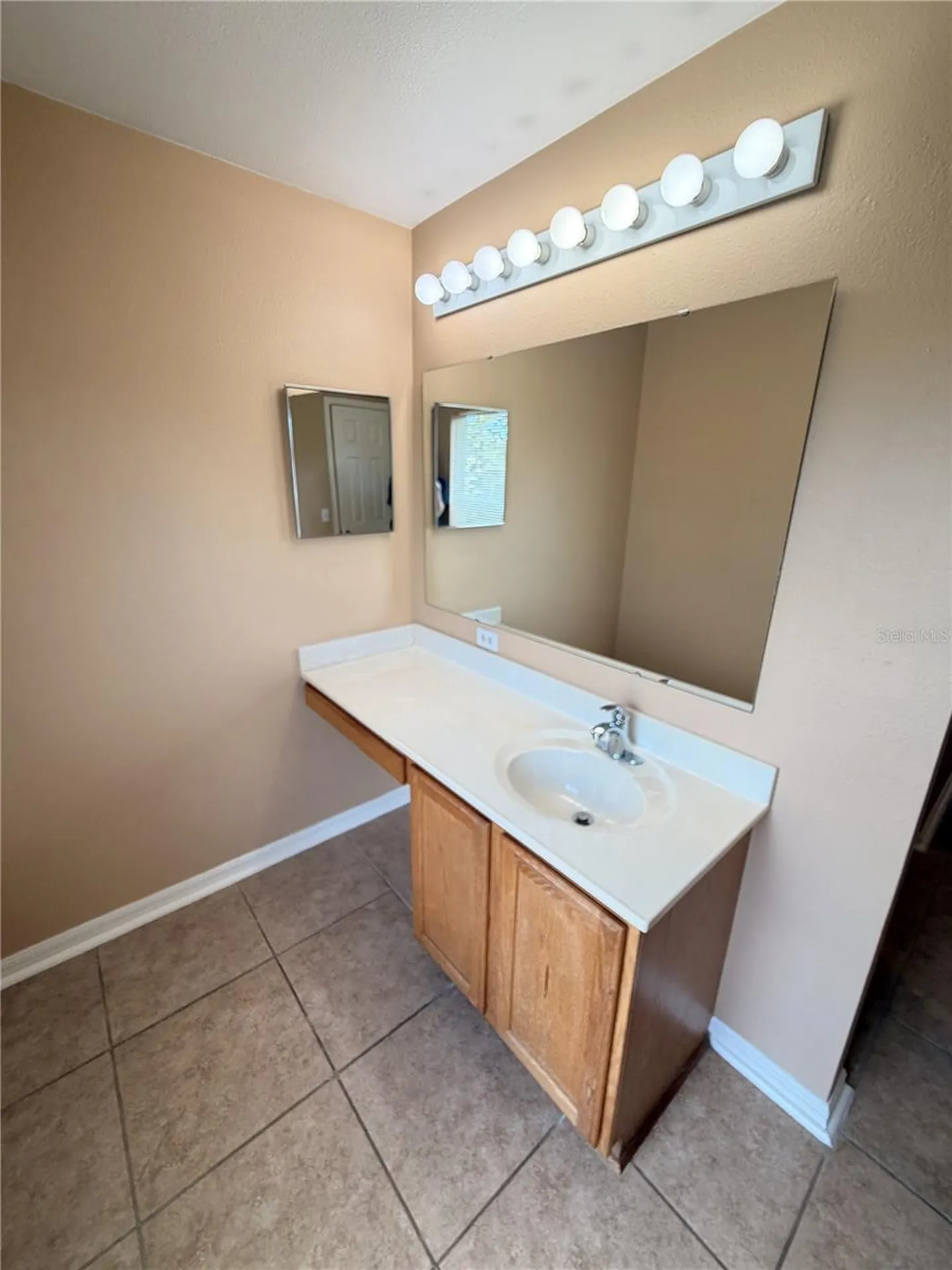 4 Princess Geraldine Place Palm Coast FL 32164
