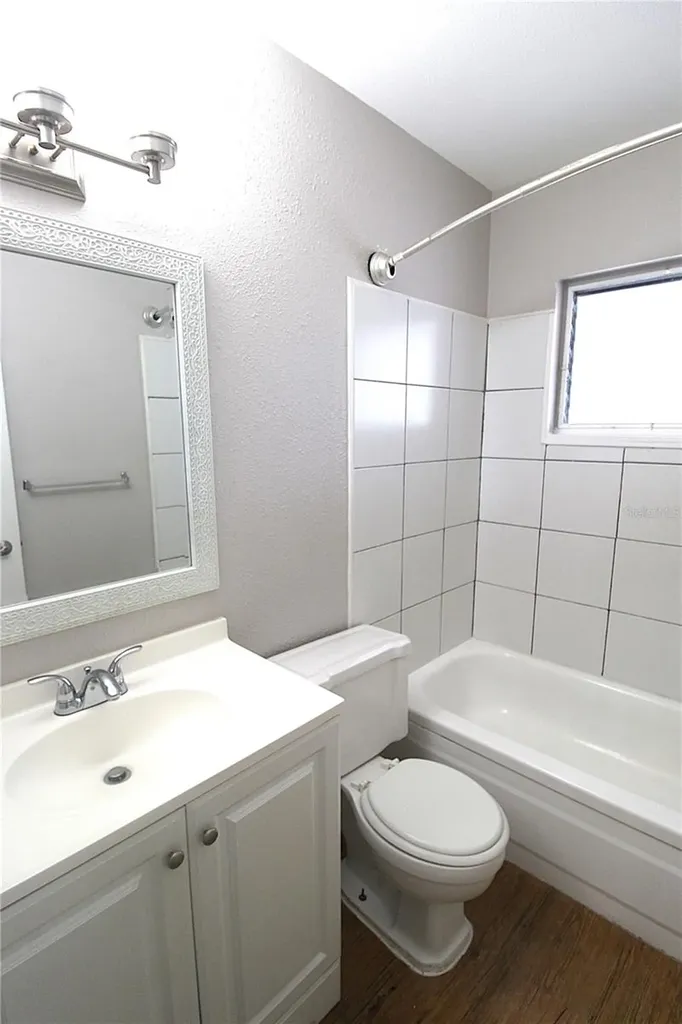 3001 Bee Ridge Road Sarasota FL 34239
