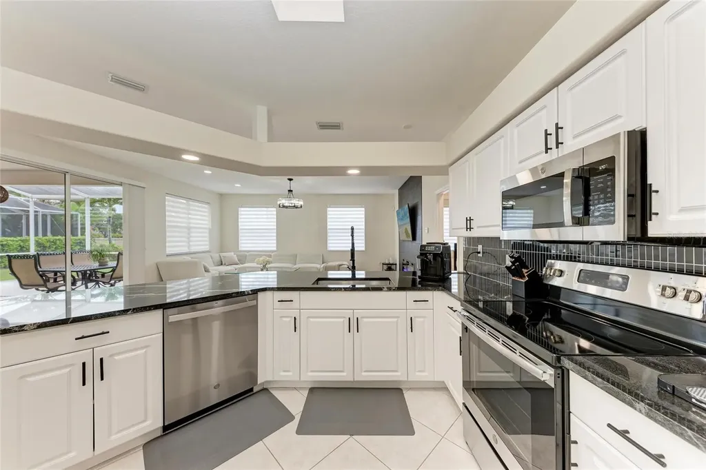 7327 38th Court East Sarasota FL 34243