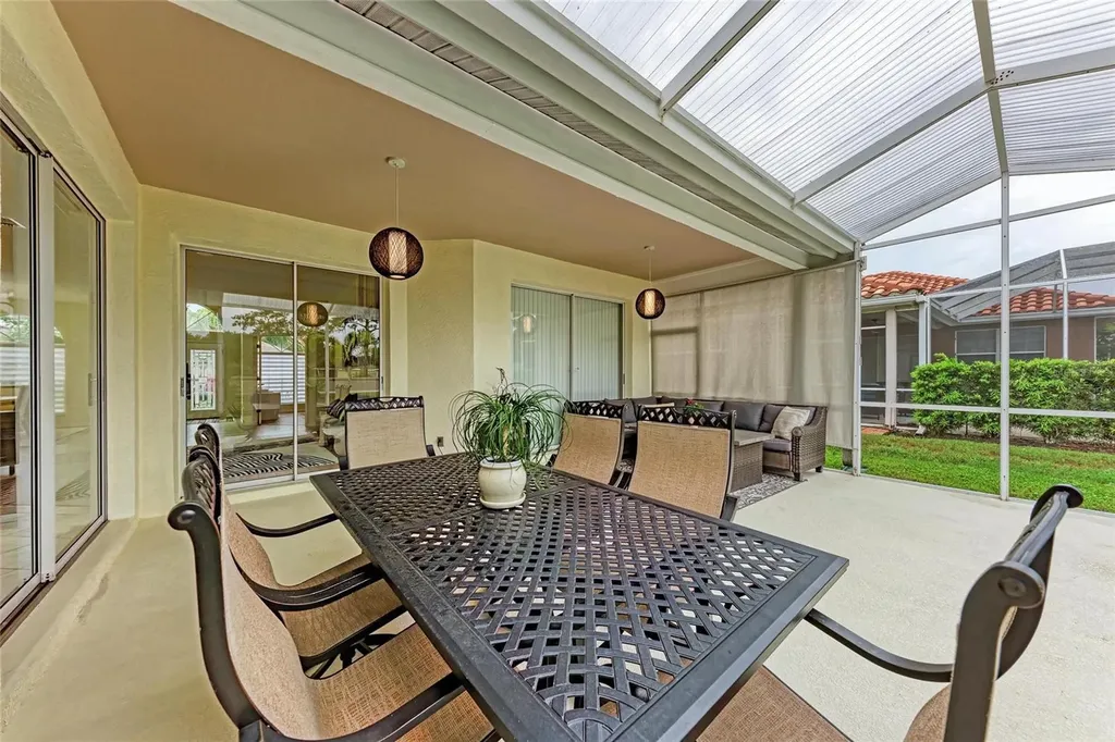 7327 38th Court East Sarasota FL 34243