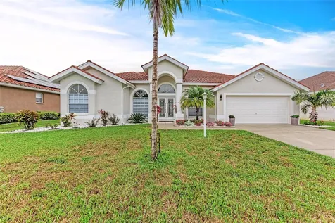 7327 38th Court East Sarasota FL 34243