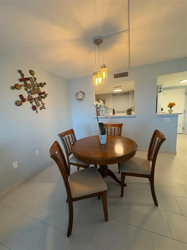 464 Paula Drive N Dunedin FL 34698
