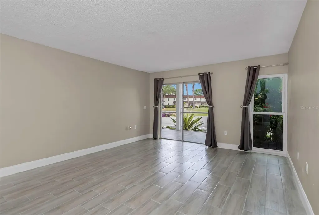 4910 38th Way S St Petersburg FL 33711