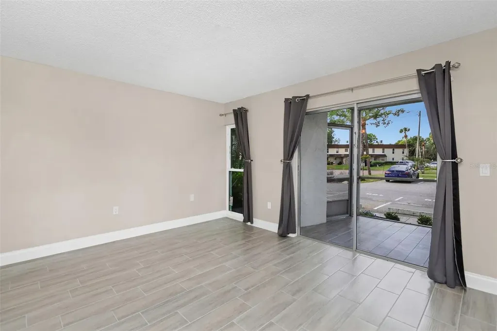 4910 38th Way S St Petersburg FL 33711