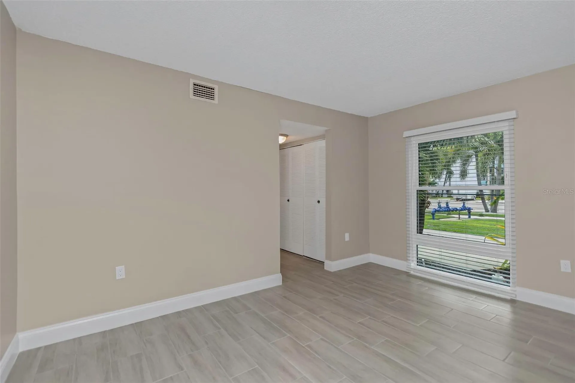 4910 38th Way S St Petersburg FL 33711