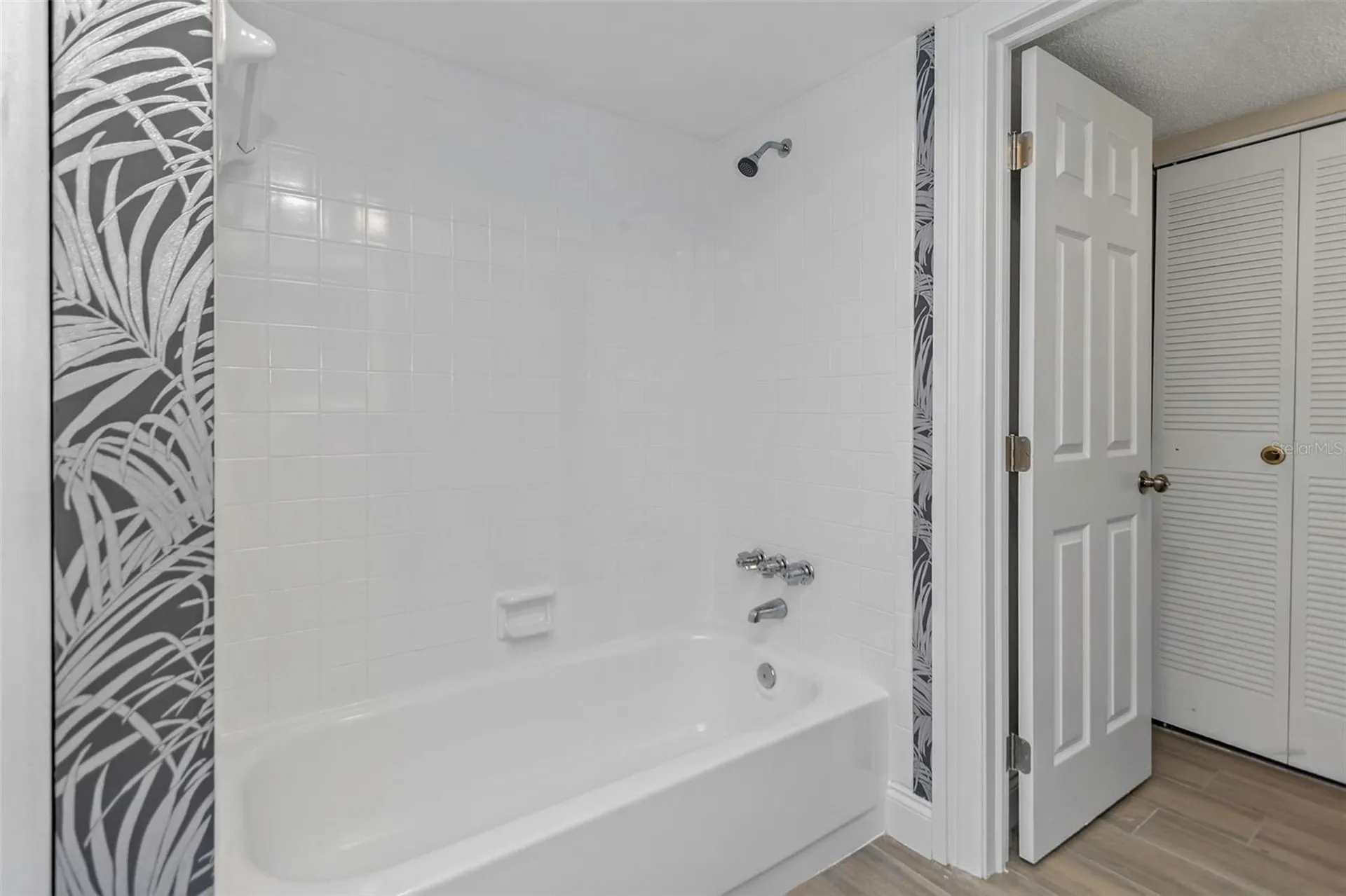 4910 38th Way S St Petersburg FL 33711