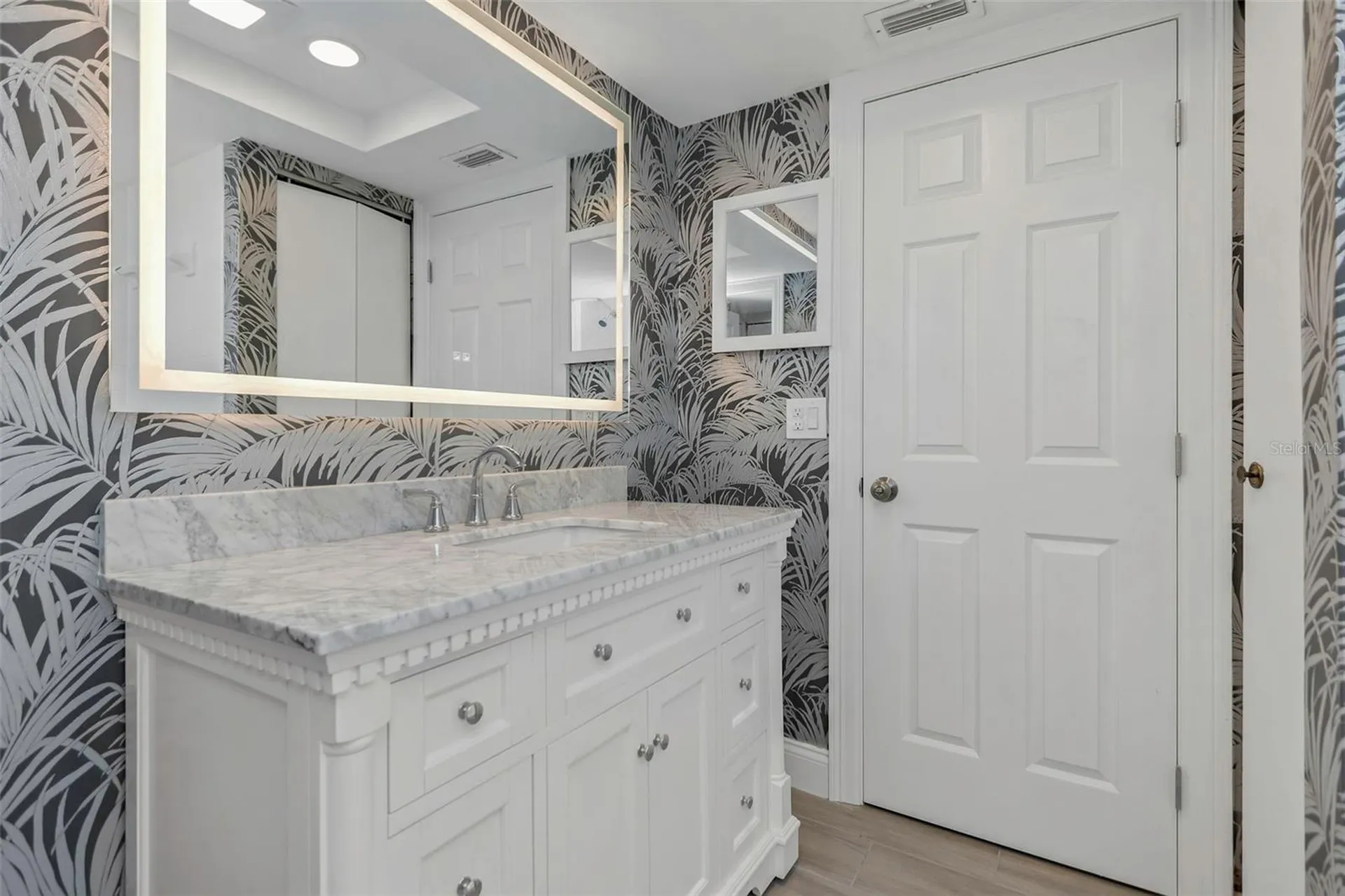 4910 38th Way S St Petersburg FL 33711