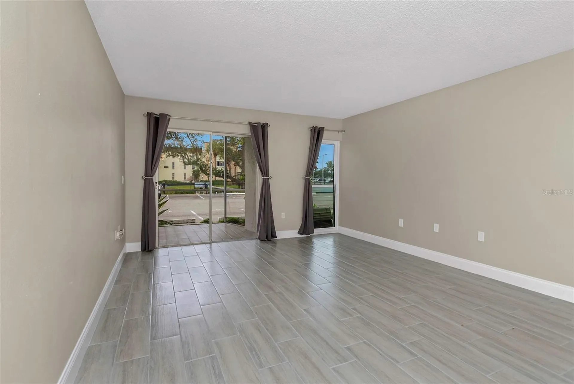4910 38th Way S St Petersburg FL 33711