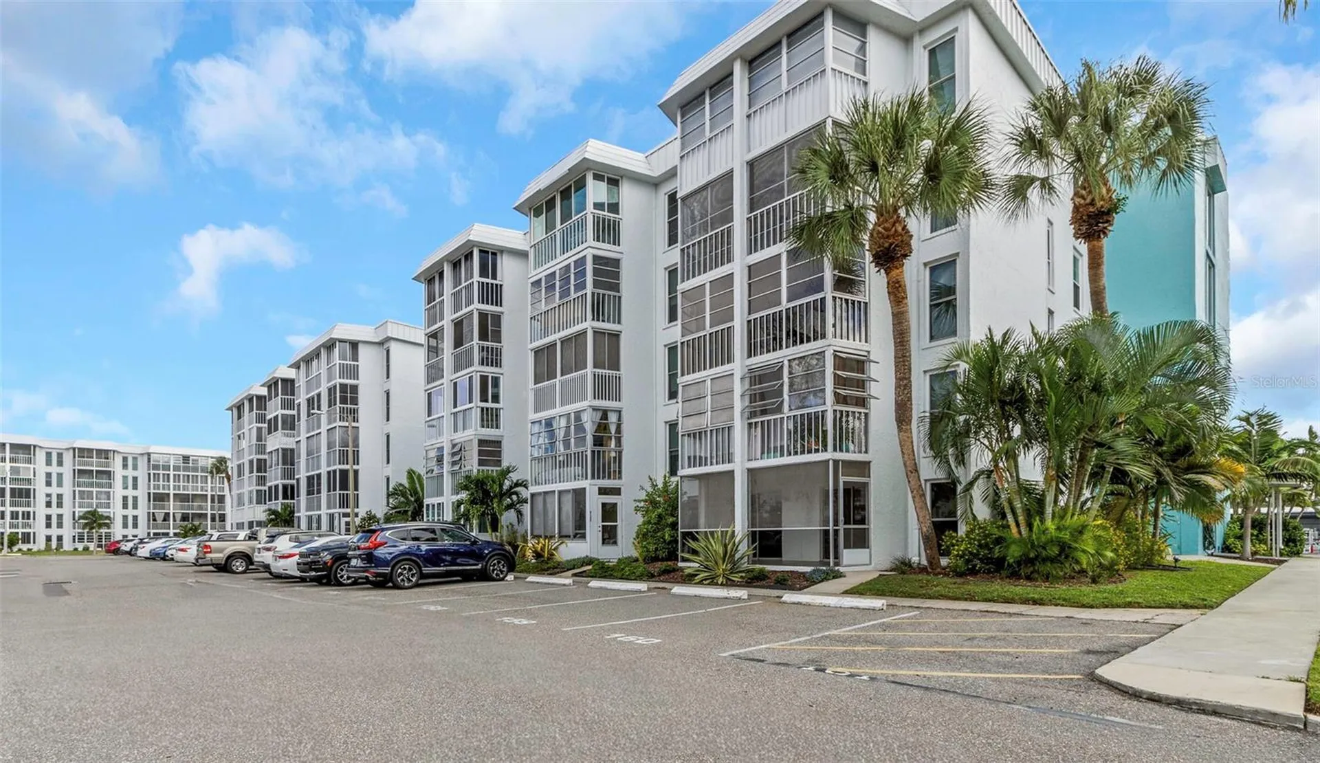 4910 38th Way S St Petersburg FL 33711