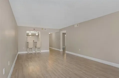 4910 38th Way S St Petersburg FL 33711