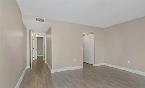4910 38th Way S St Petersburg FL 33711