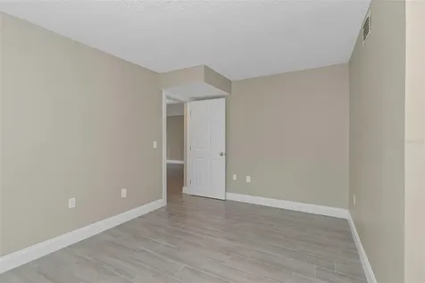 4910 38th Way S St Petersburg FL 33711