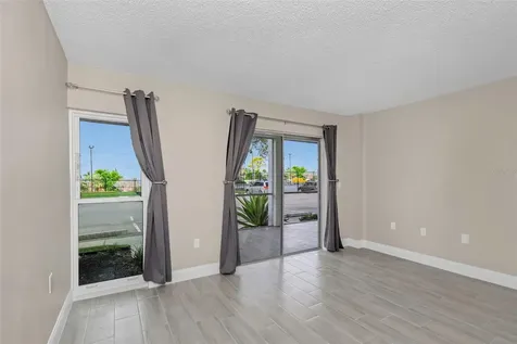 4910 38th Way S St Petersburg FL 33711