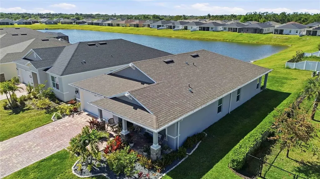 3576 74th Avenue Circle E Sarasota FL 34243