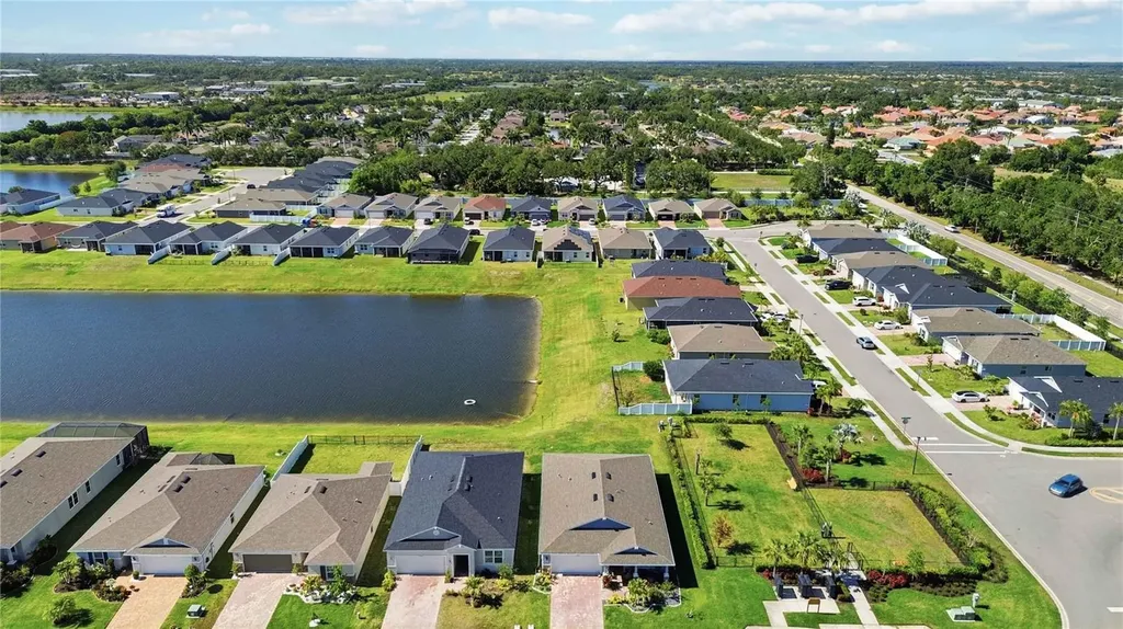 3576 74th Avenue Circle E Sarasota FL 34243