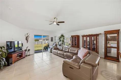 3576 74th Avenue Circle E Sarasota FL 34243