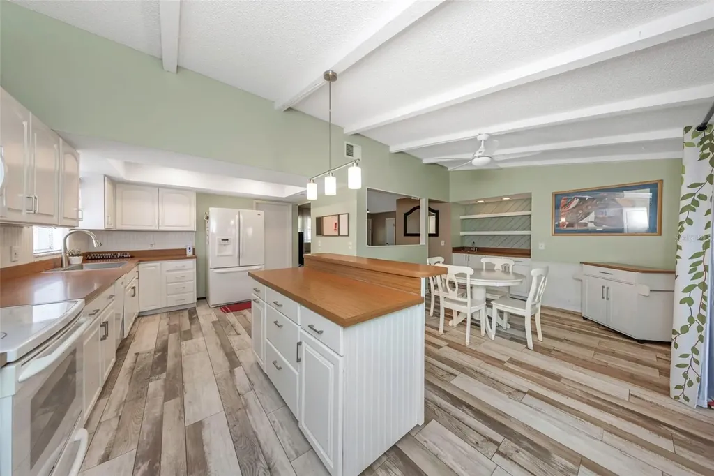 17704 Rivendel Road Lutz FL 33549