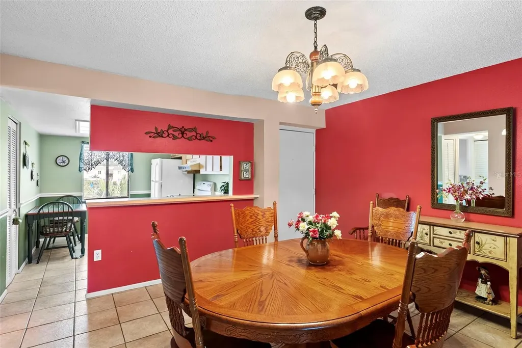 106 W Cypress Court Oldsmar FL 34677