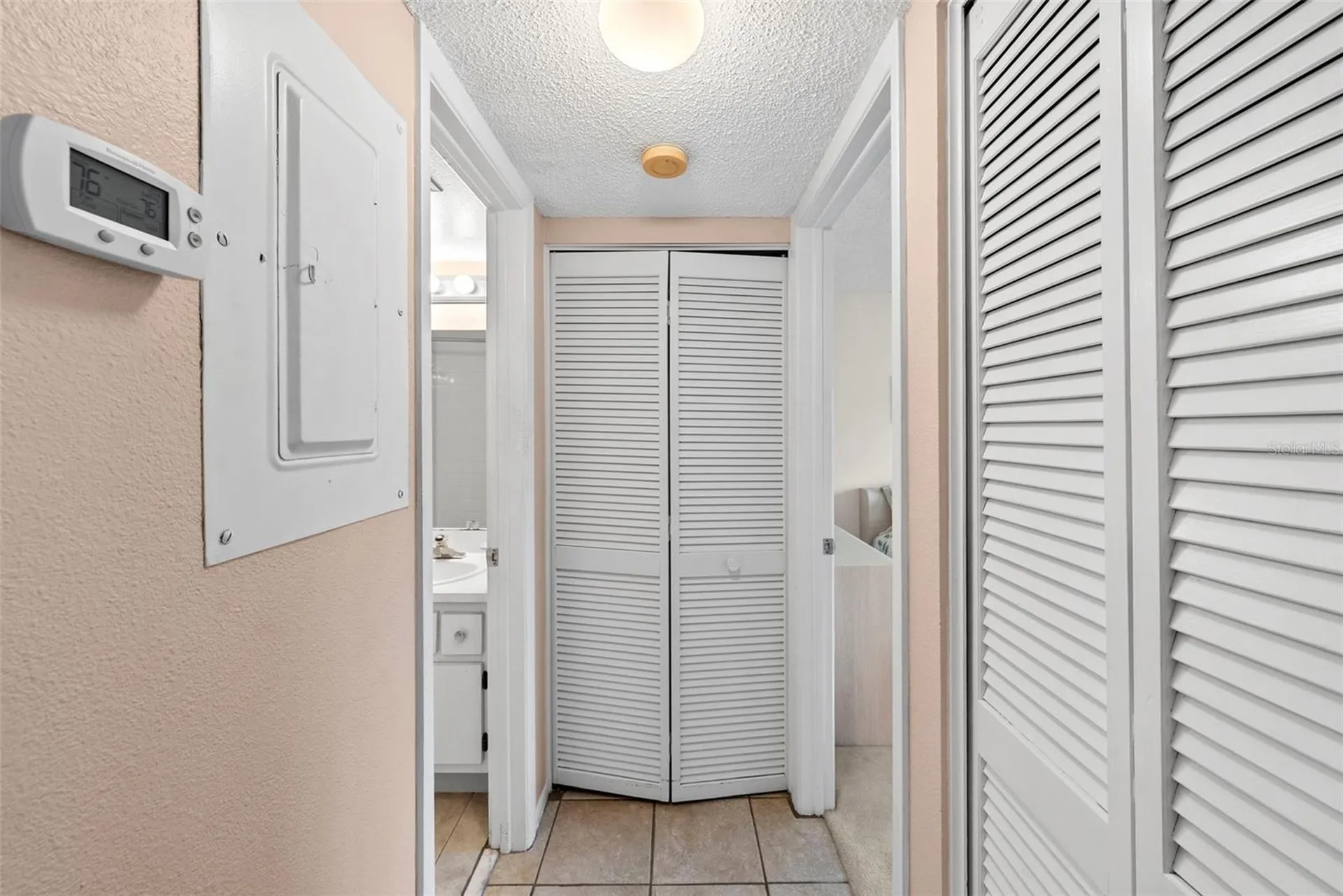 106 W Cypress Court Oldsmar FL 34677