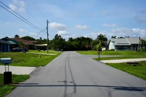 10046 Charlemont Avenue Englewood FL 34224
