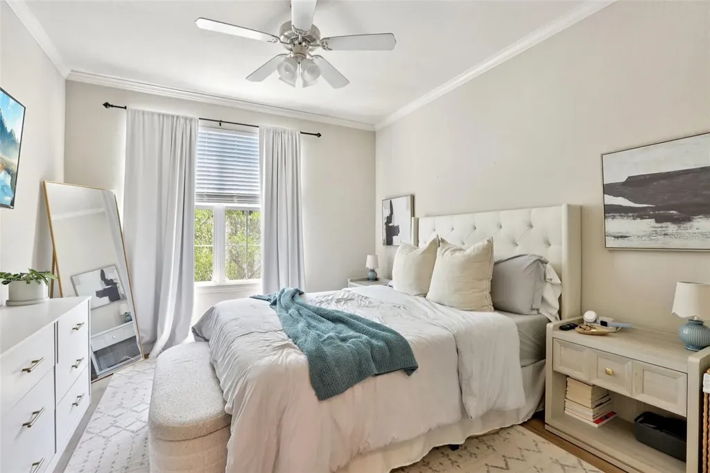 4221 W Spruce Street Tampa FL 33607