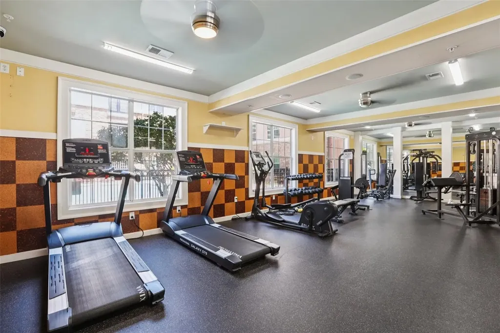 4221 W Spruce Street Tampa FL 33607