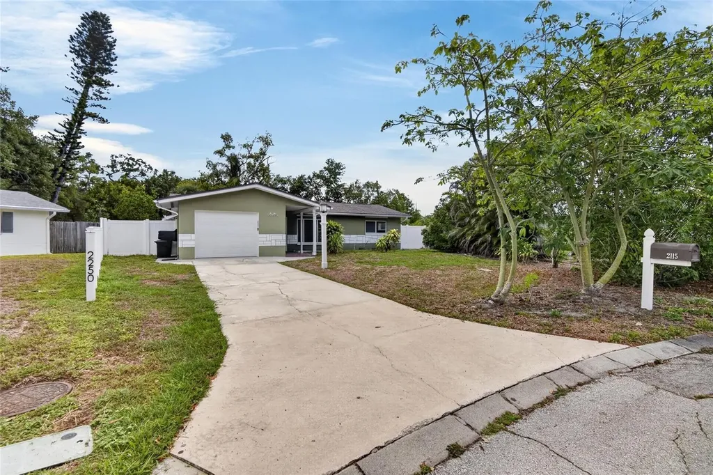 2115 Euclid Circle E Clearwater FL 33764