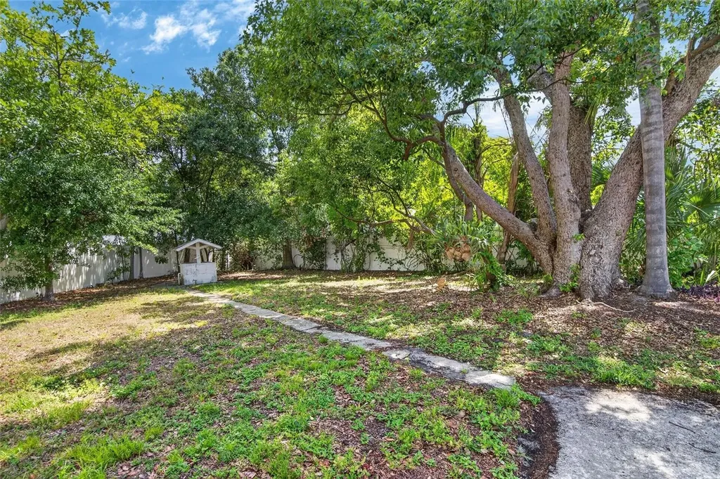 2115 Euclid Circle E Clearwater FL 33764