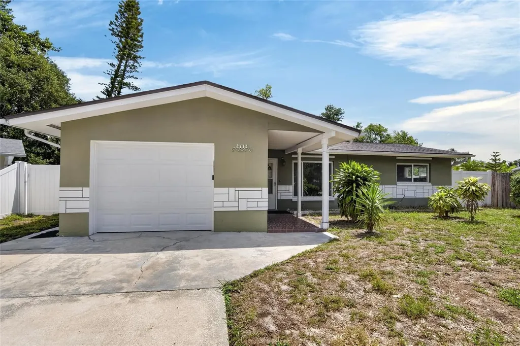 2115 Euclid Circle E Clearwater FL 33764