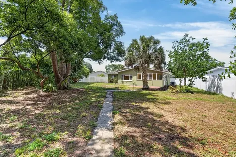 2115 Euclid Circle E Clearwater FL 33764