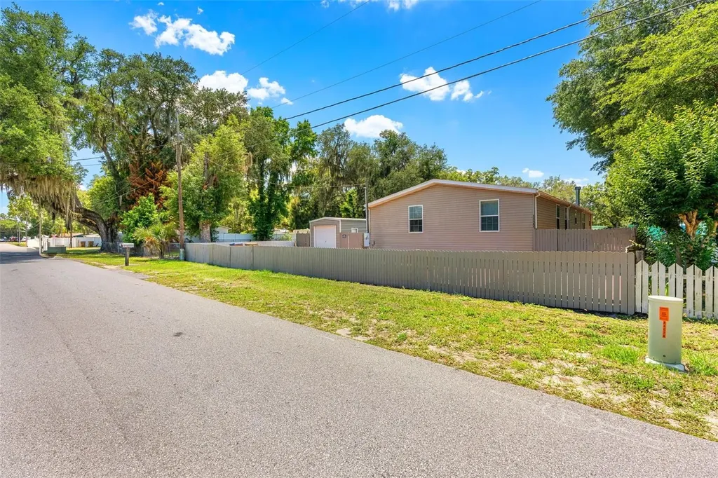 1722 Evergreen Street Kissimmee FL 34746