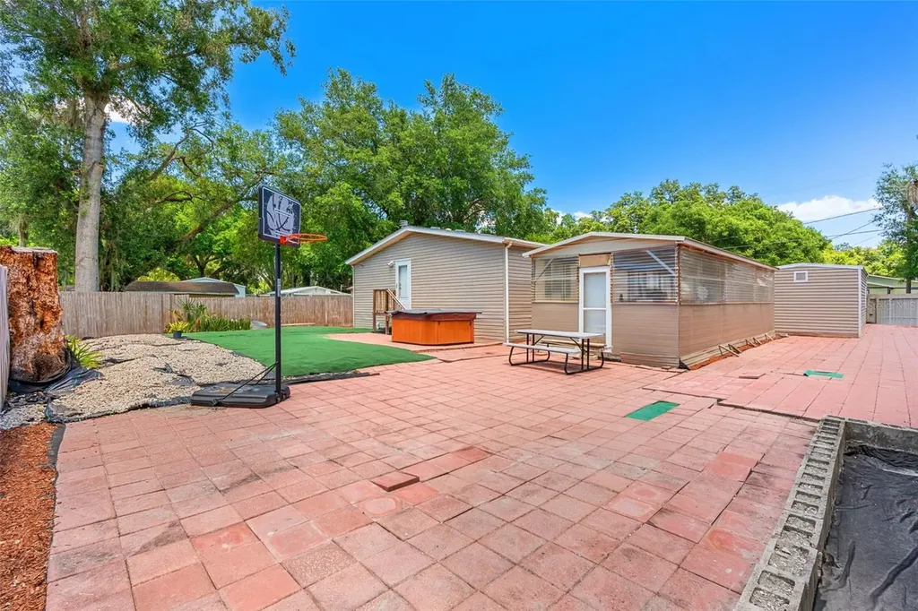 1722 Evergreen Street Kissimmee FL 34746