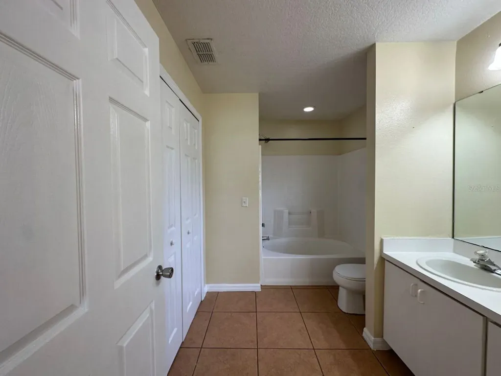 857 Blanc Court Kissimmee FL 34759