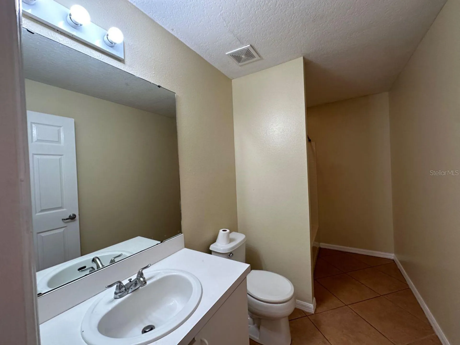 857 Blanc Court Kissimmee FL 34759