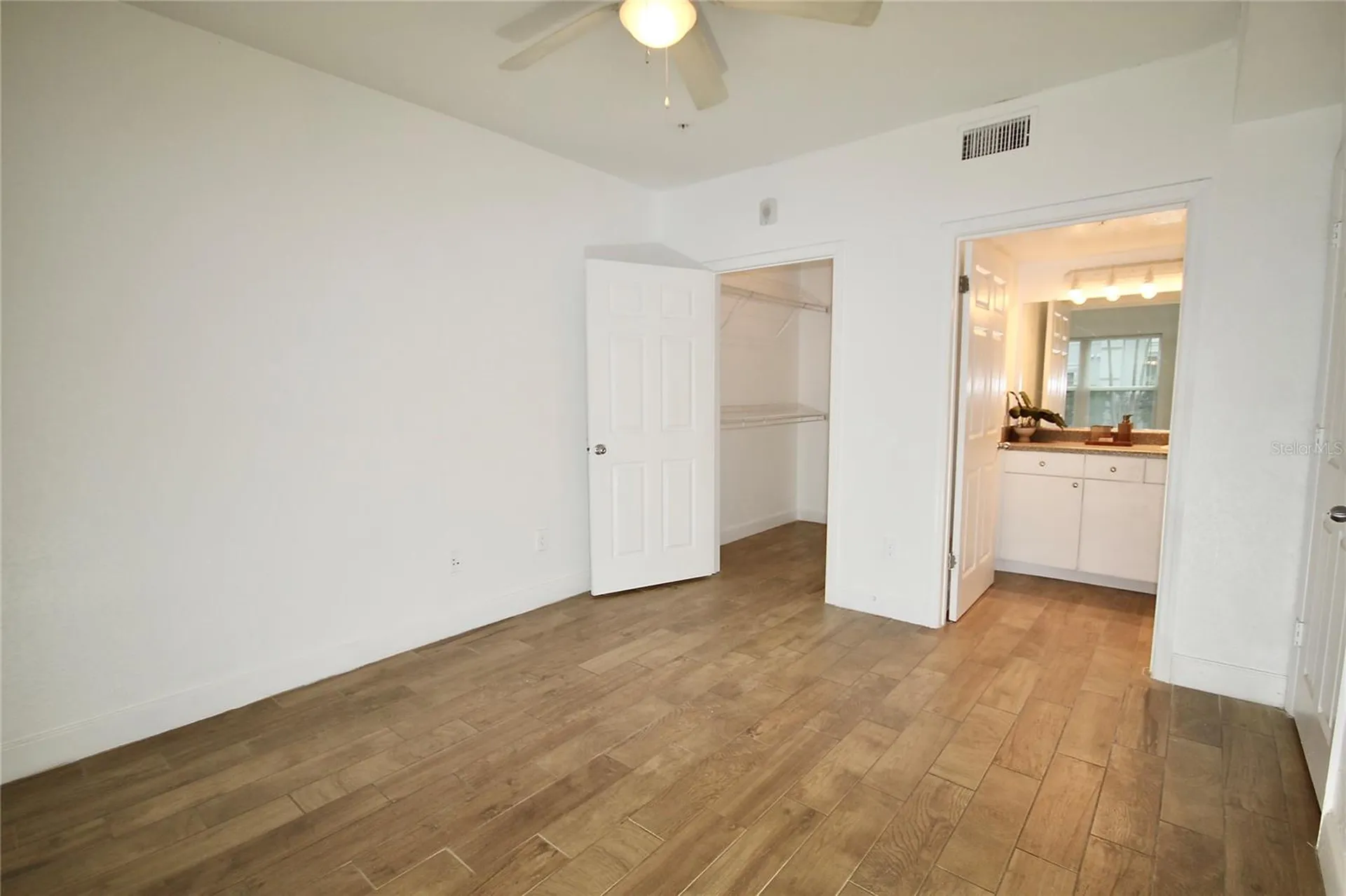 300 E South Street Orlando FL 32801
