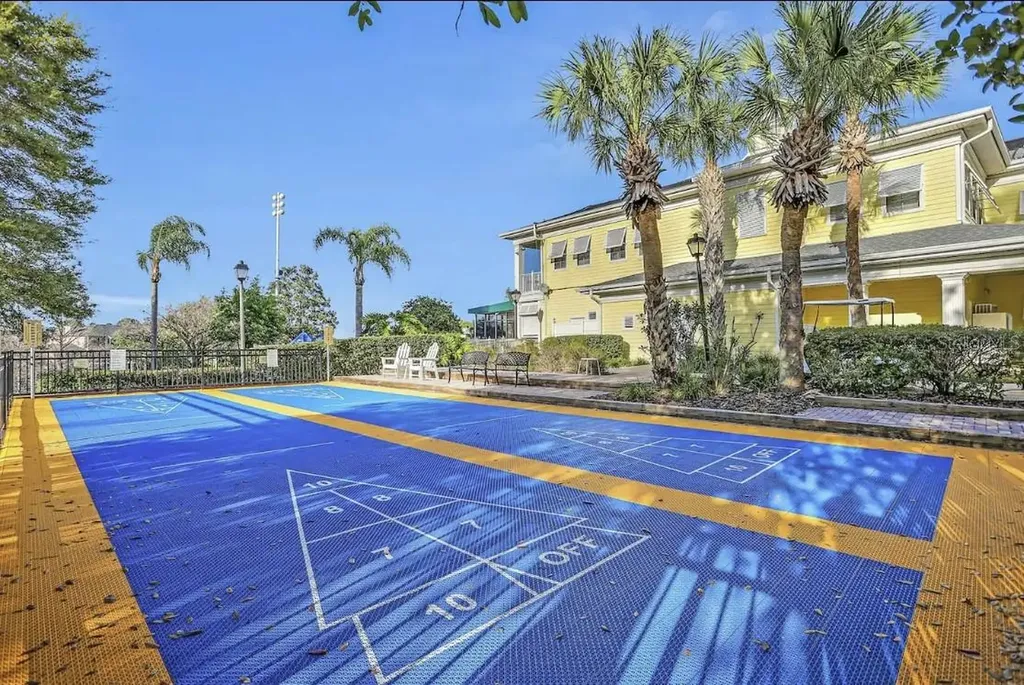 706 Gran Bahama Boulevard Davenport FL 33897