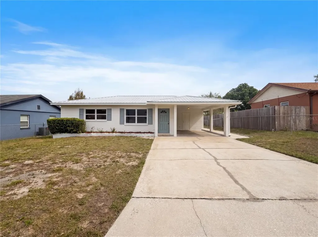 1215 Carlton Avenue Lake Wales FL 33853