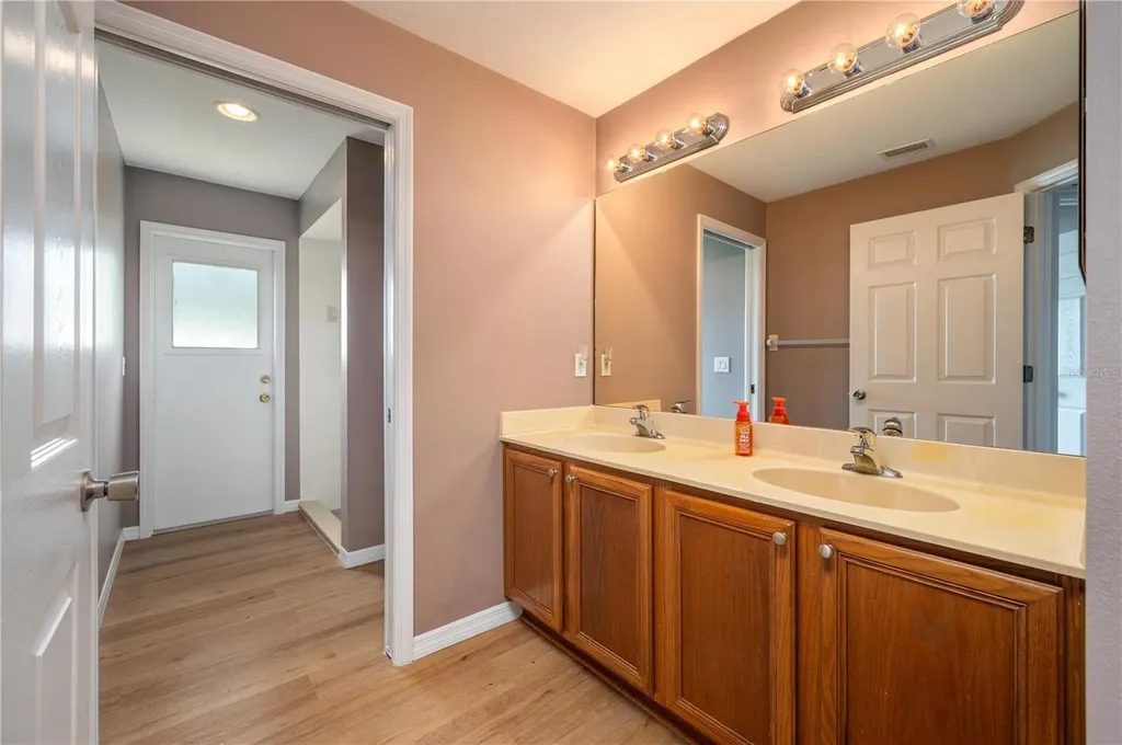 139 Costa Loop Auburndale FL 33823