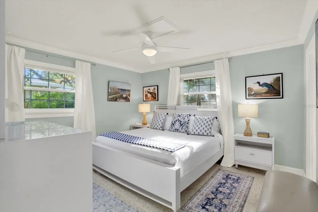 5572 100th Way N St Petersburg FL 33708