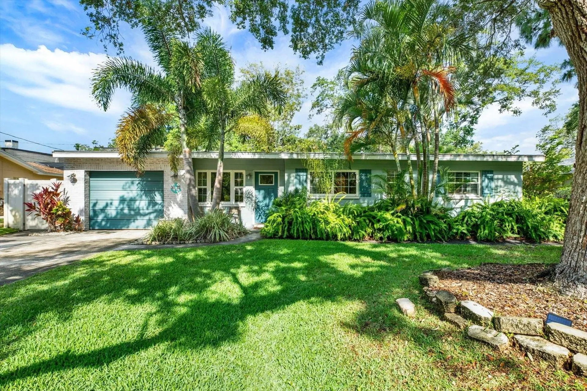 5572 100th Way N St Petersburg FL 33708
