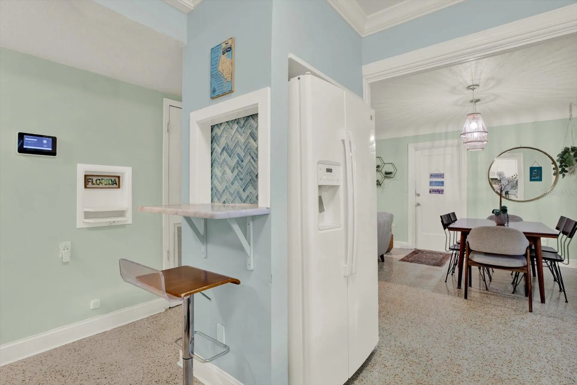 5572 100th Way N St Petersburg FL 33708
