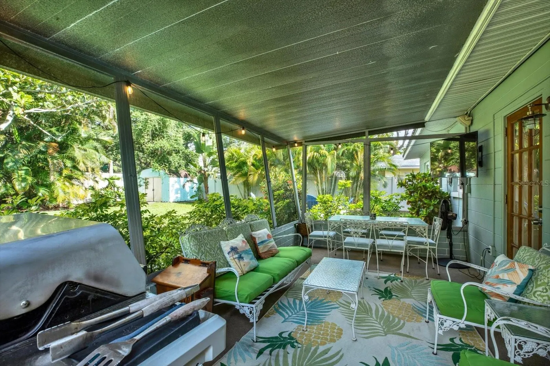 5572 100th Way N St Petersburg FL 33708