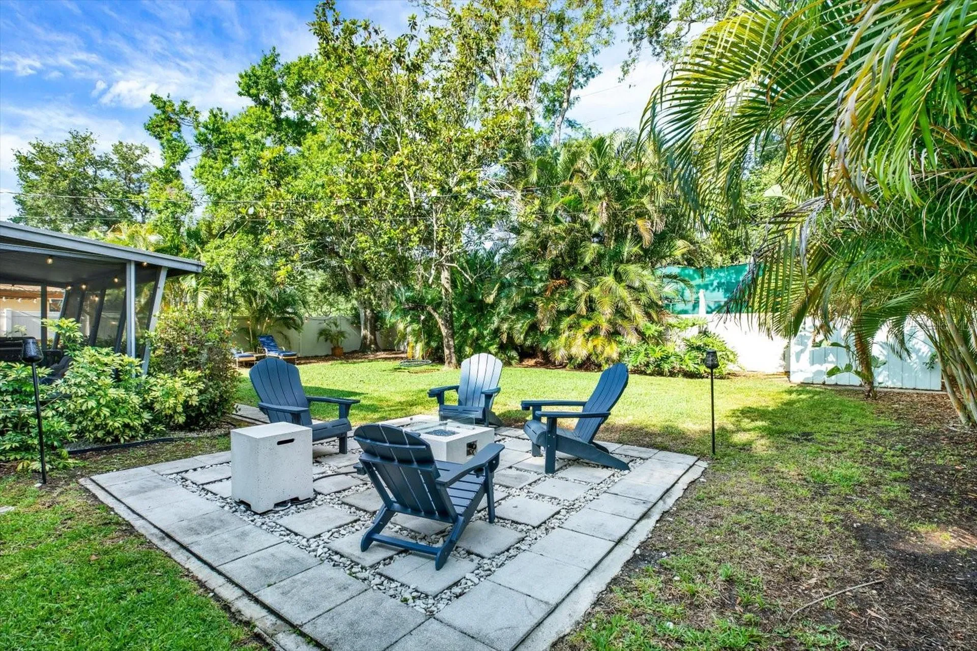 5572 100th Way N St Petersburg FL 33708