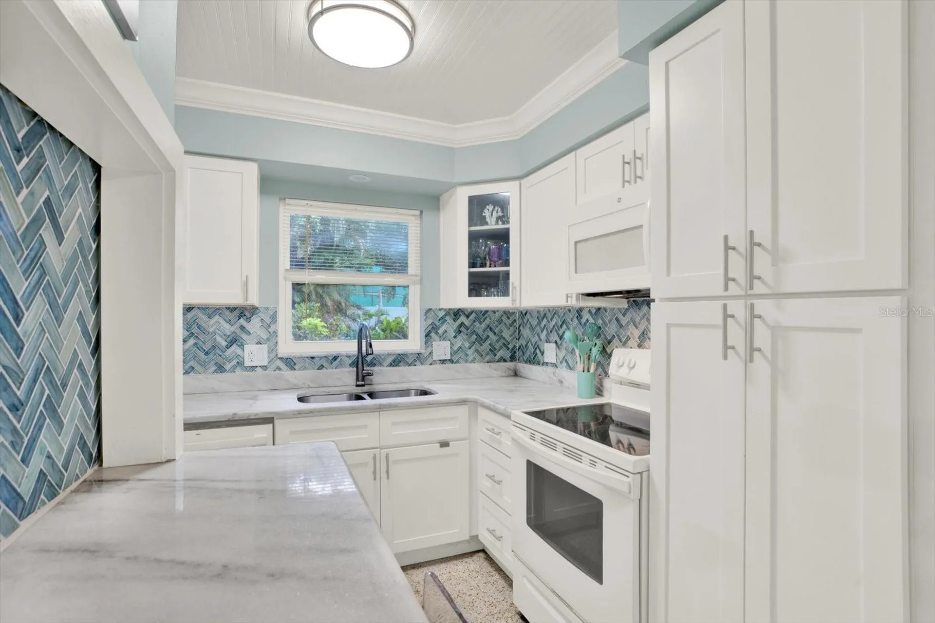 5572 100th Way N St Petersburg FL 33708