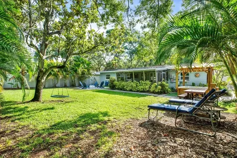 5572 100th Way N St Petersburg FL 33708