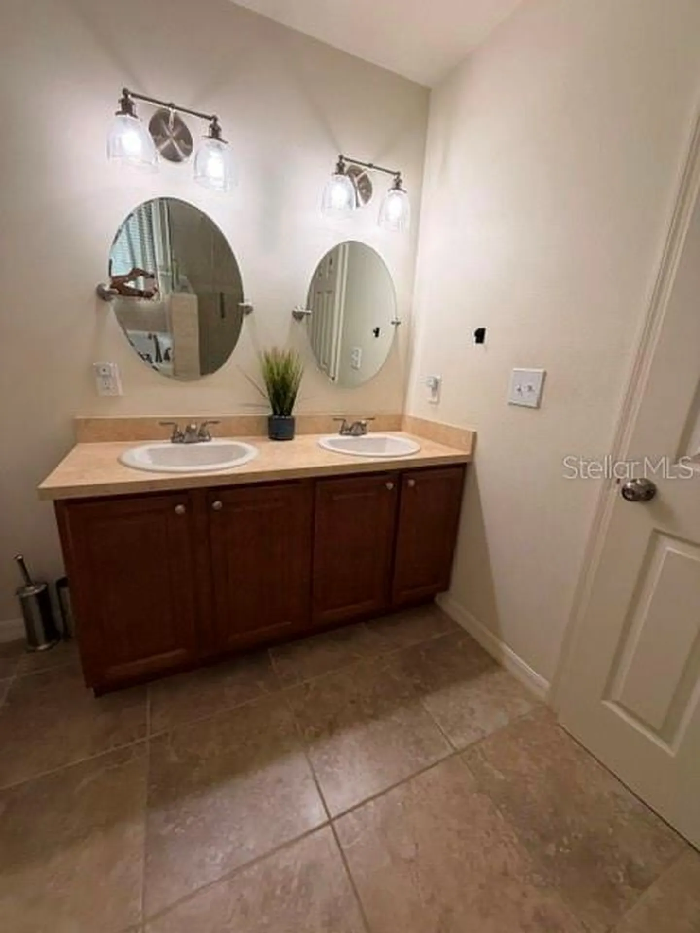 2491 Hassonite Street Kissimmee FL 34744