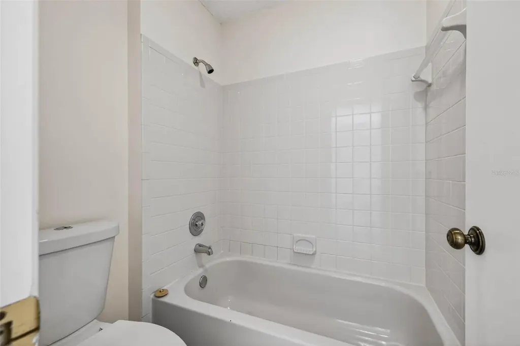 4843 Napoli Court NE St Petersburg FL 33703