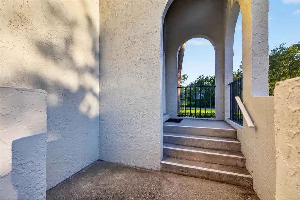 4843 Napoli Court NE St Petersburg FL 33703